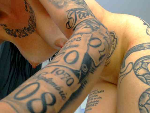 arianatattoos webcam