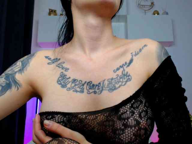 arianatattoos webcam