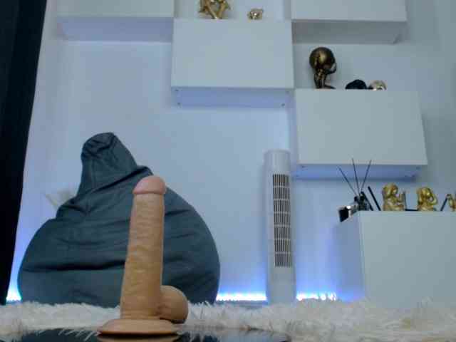 arianatattoos webcam