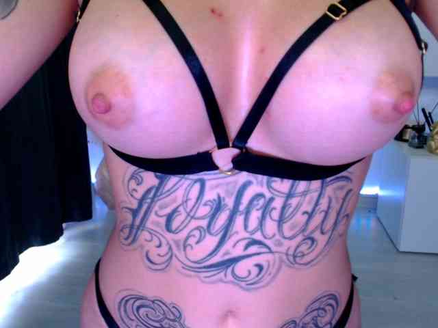 arianatattoos