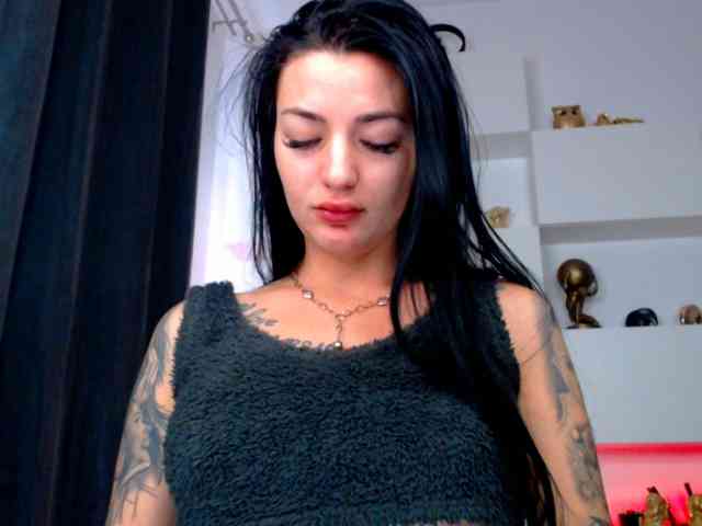 arianatattoos webcam