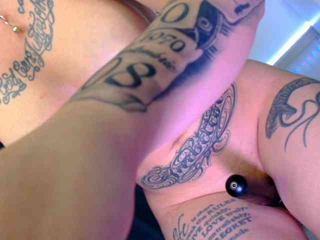 arianatattoos webcam