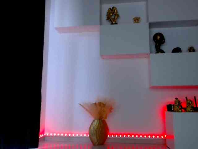 arianatattoos webcam