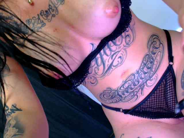 arianatattoos webcam