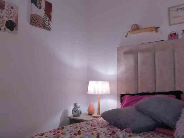 Avaline-blanc webcam