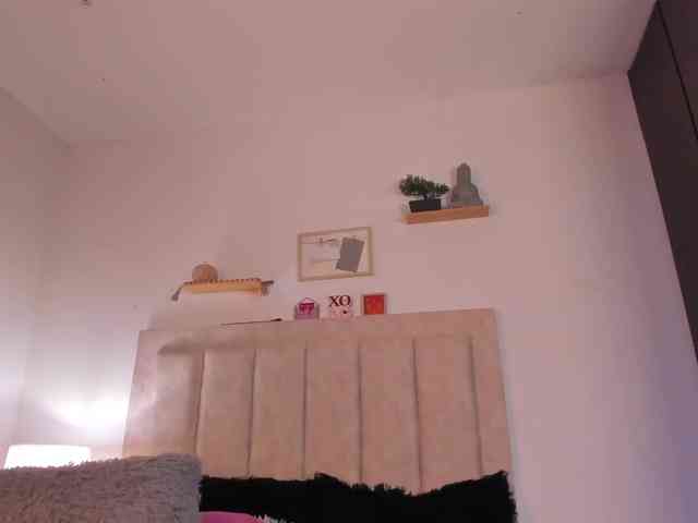 Avaline-blanc webcam