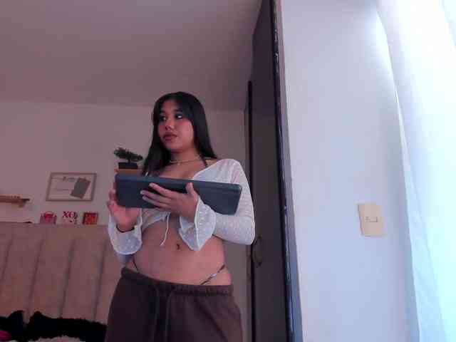 Avaline-blanc webcam