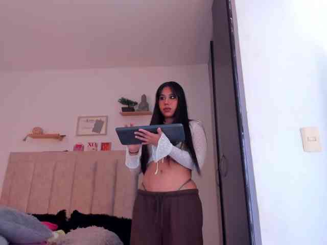 Avaline-blanc webcam