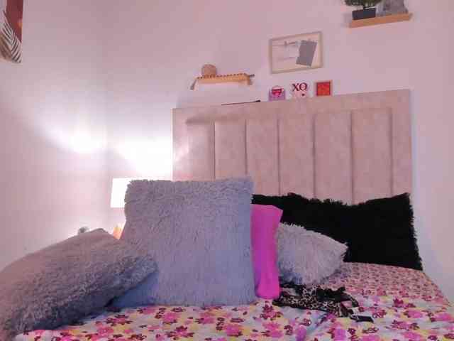 Avaline-blanc webcam