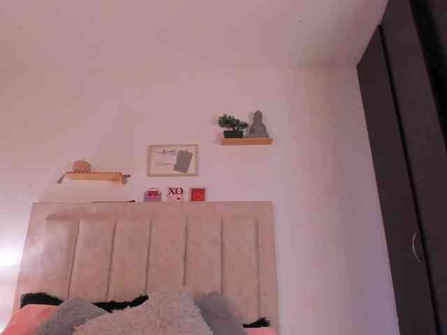 Avaline-blanc webcam