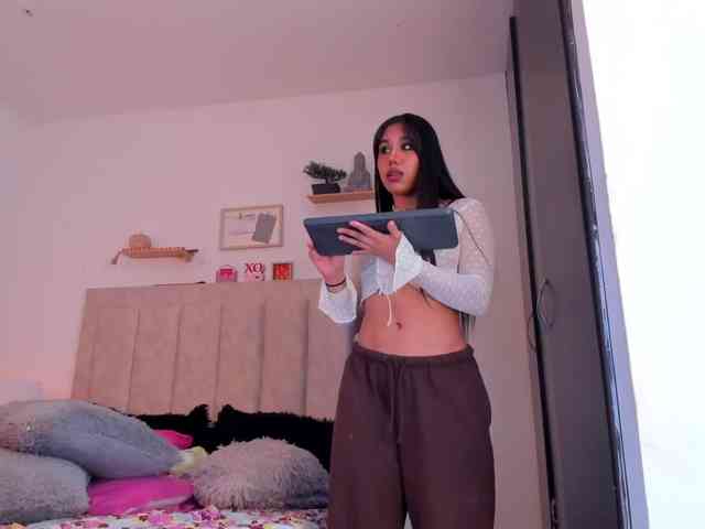 Avaline-blanc webcam
