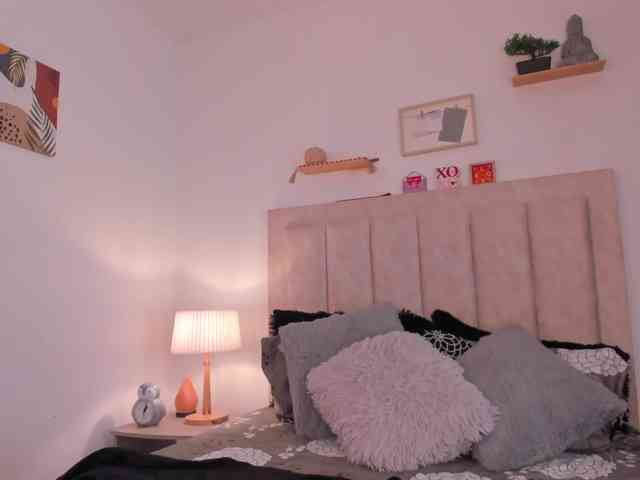 Avaline-blanc webcam