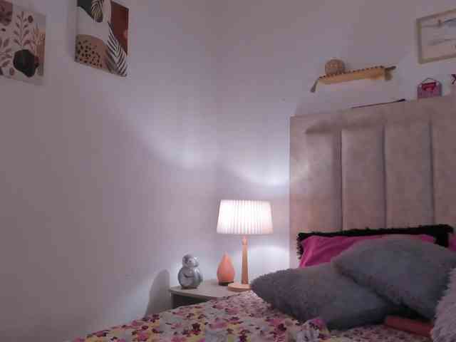 Avaline-blanc webcam