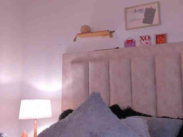 Avaline-blanc webcam
