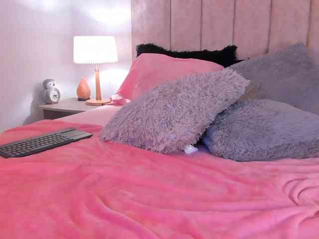 Avaline-blanc webcam