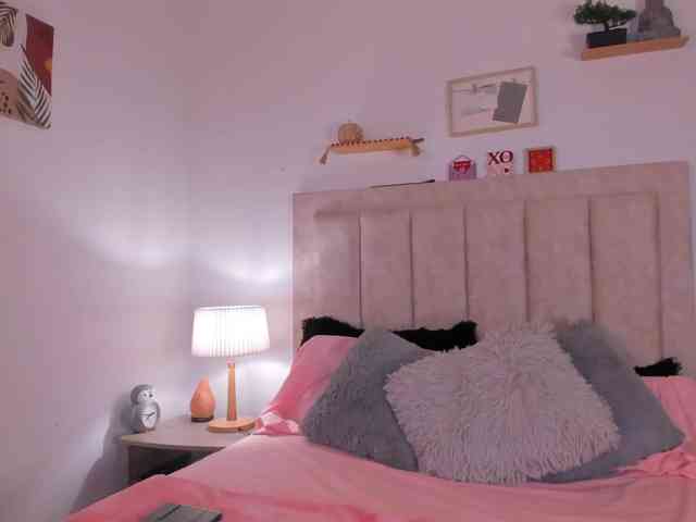 Avaline-blanc webcam