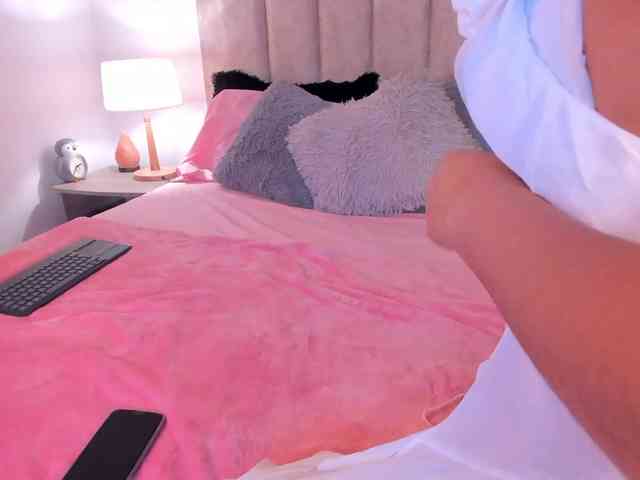 Avaline-blanc webcam