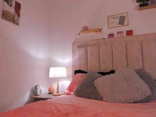 Avaline-blanc webcam
