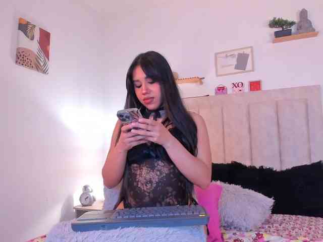 Avaline-blanc webcam