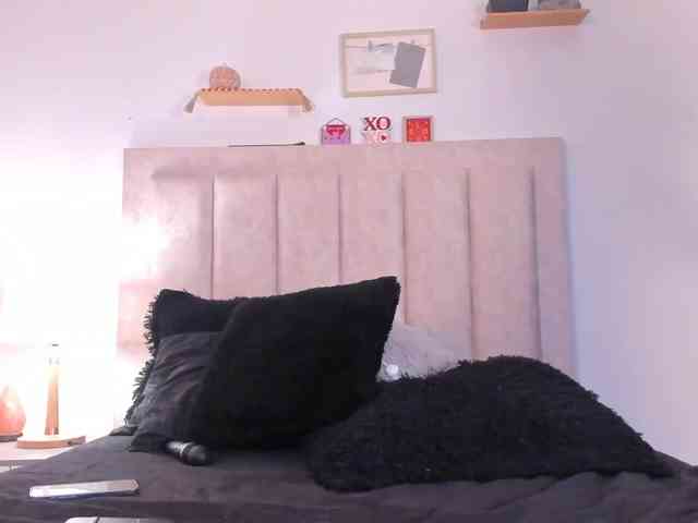 Avaline-blanc Live Webcam on BongaCams Avaline-blanc Live Webcam on BongaCams