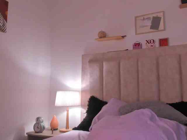 Avaline-blanc webcam