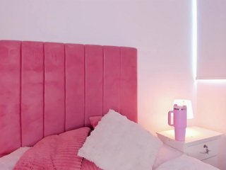 CristalHart Porn Show