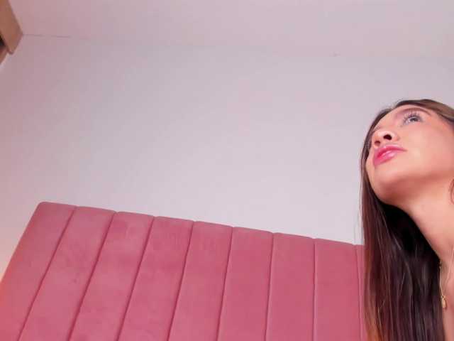 CristalHart's BongaCams show and profile