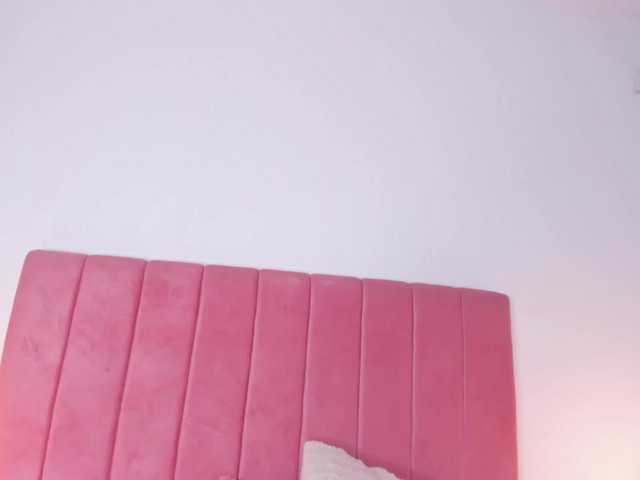 CristalHart's BongaCams show and profile