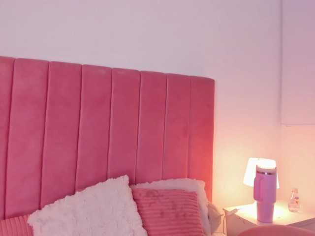 CristalHart's BongaCams show and profile