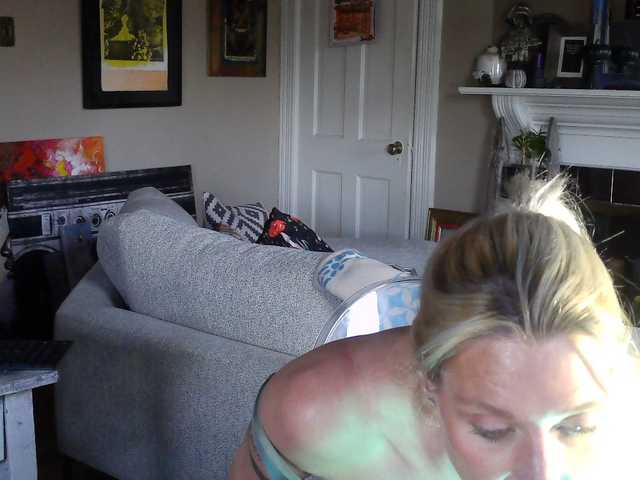 mylfGlama's BongaCams show and profile