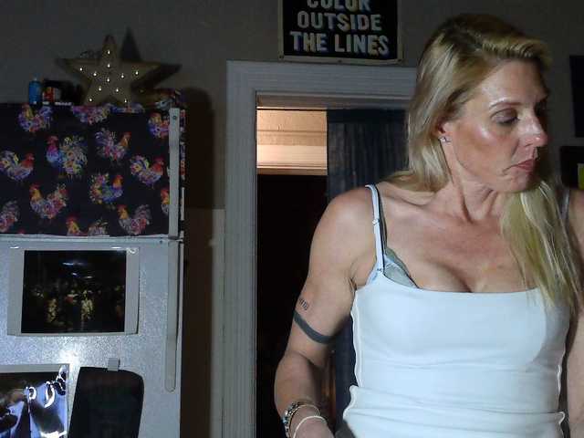 mylfGlama's BongaCams show and profile