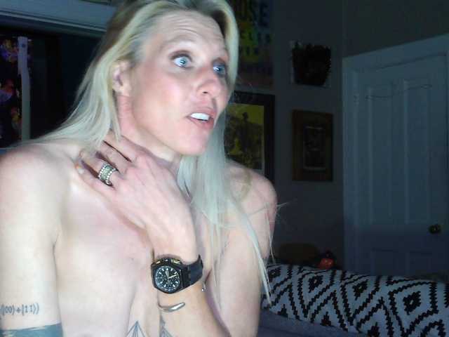 mylfGlama's BongaCams show and profile