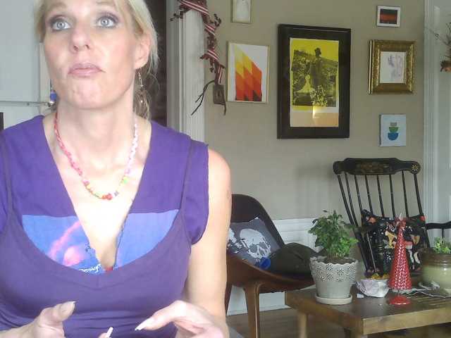 mylfGlama from BongaCams