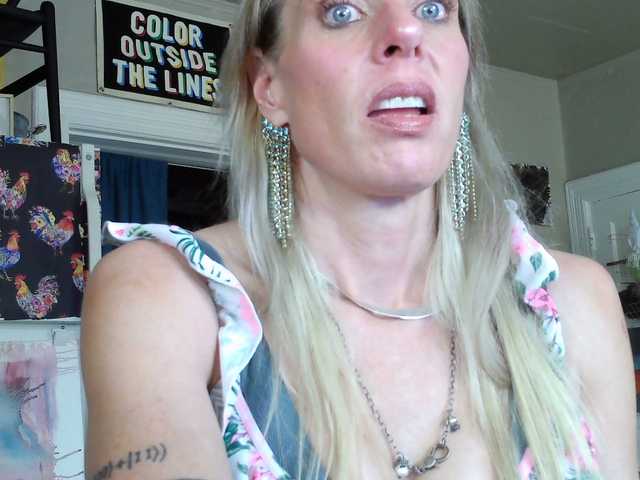 mylfGlama's BongaCams show and profile