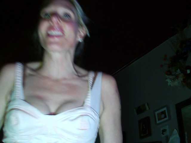 mylfGlama's BongaCams show and profile