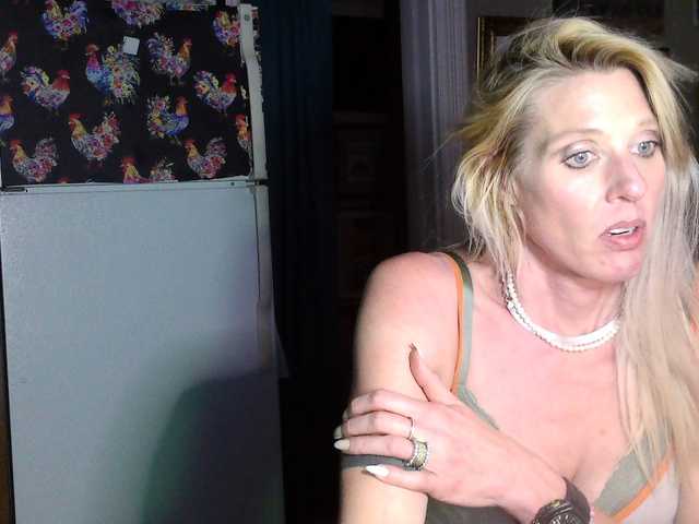 mylfGlama's BongaCams show and profile