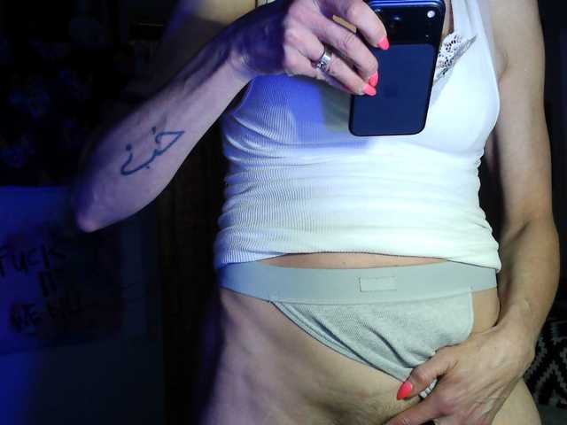 mylfGlama's BongaCams show and profile