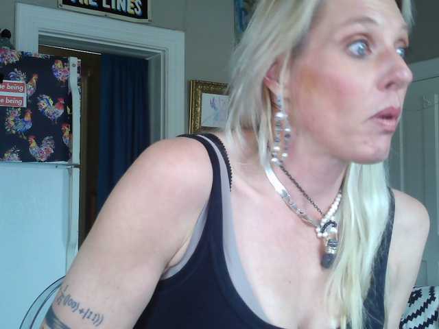 mylfGlama's BongaCams show and profile