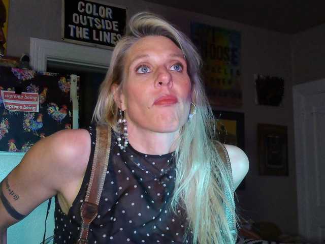 mylfGlama's BongaCams show and profile