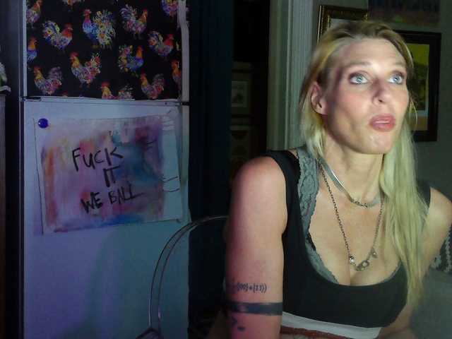 mylfGlama's BongaCams show and profile