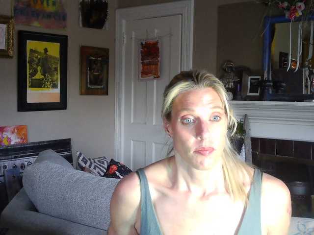 mylfGlama from BongaCams is Freechat