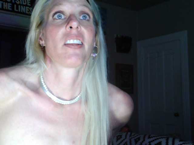 mylfGlama's BongaCams show and profile