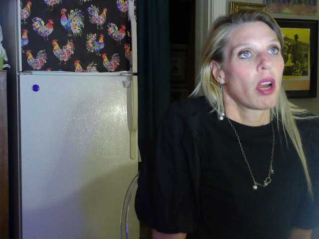 mylfGlama's BongaCams show and profile