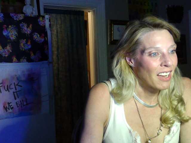 mylfGlama's BongaCams show and profile