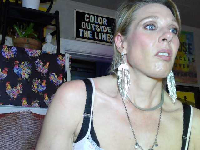 mylfGlama's BongaCams show and profile