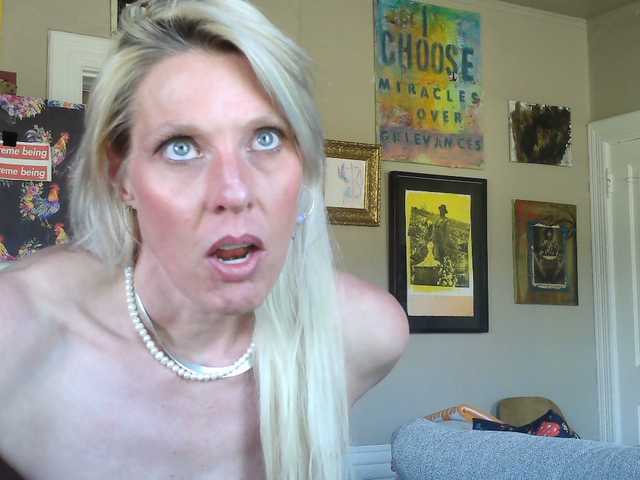 mylfGlama's BongaCams show and profile