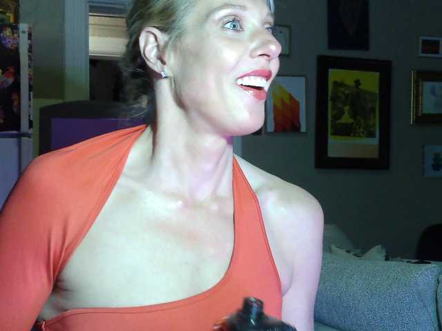 mylfGlama's BongaCams show and profile