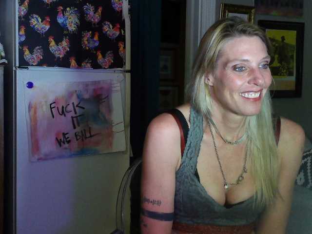 mylfGlama's BongaCams show and profile