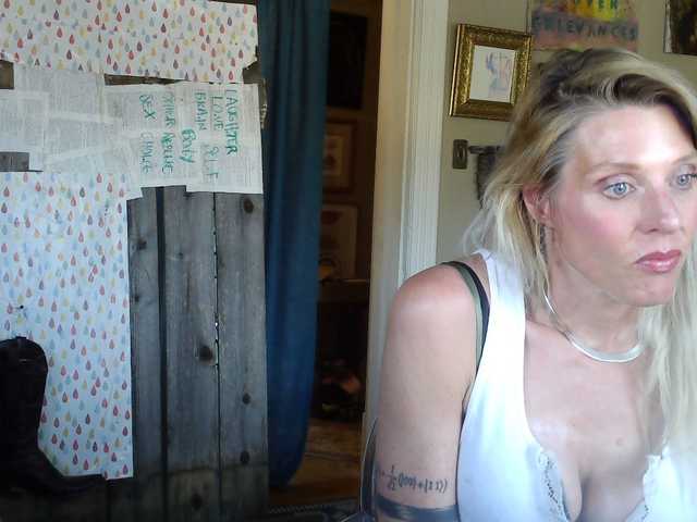 Preview of mylfglama