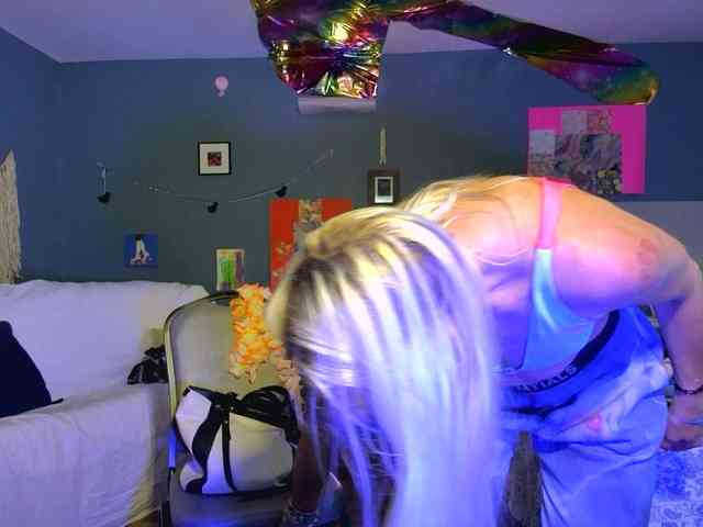 mylfGlama webcam